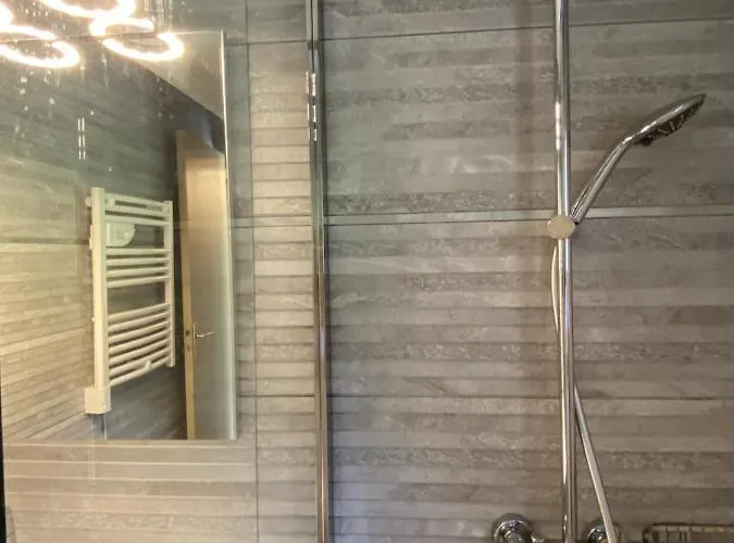 Le 103. 3 Chambres. Terrasse. Parking. Wifi. *